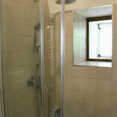 Будинок відпочинку Urban Nest *