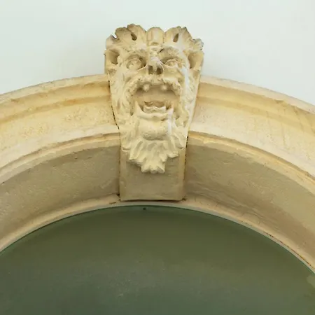 Urban Nest Будинок відпочинку *